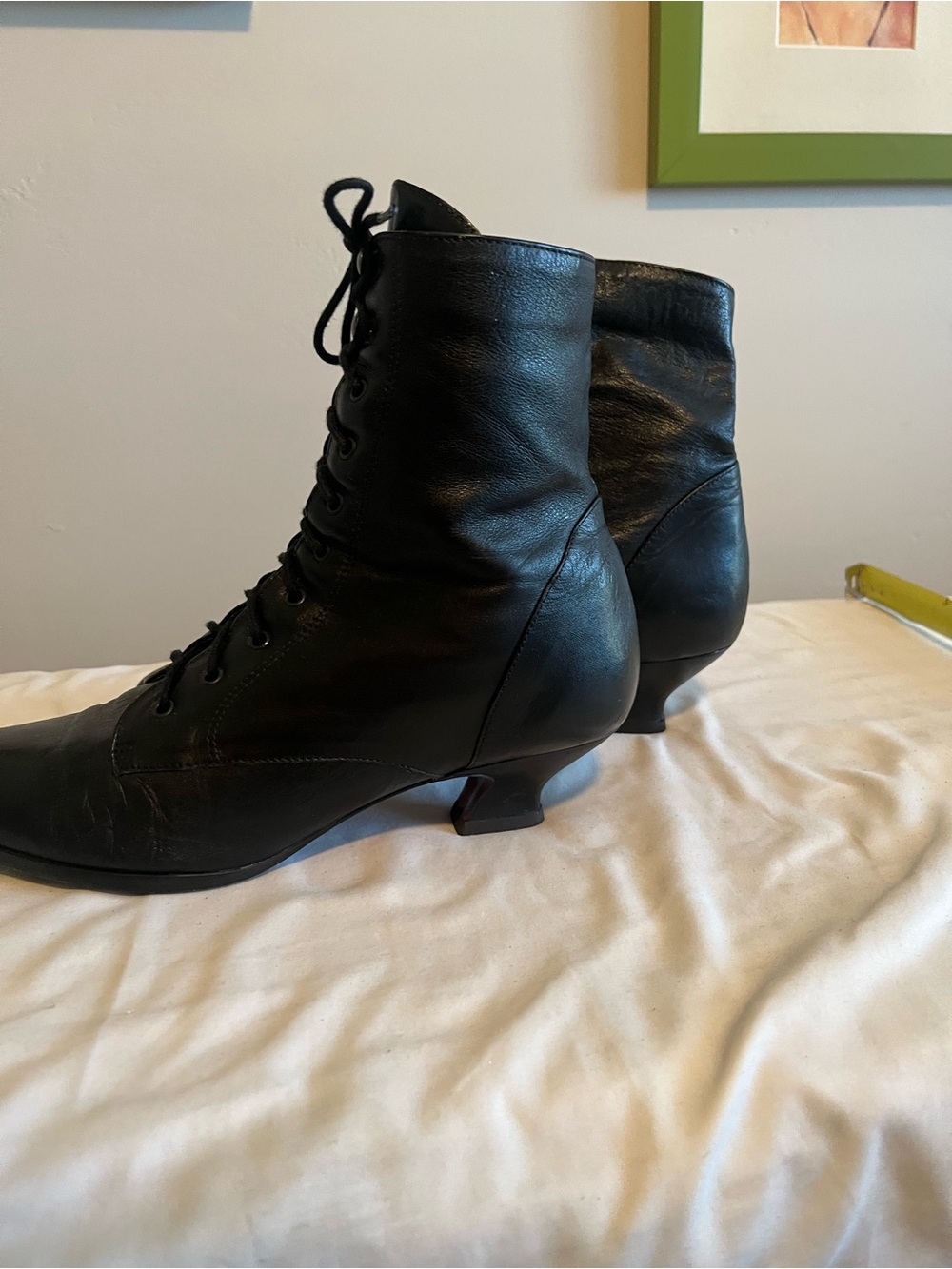 Ellemenno Black Lace-Up Pointed Toe Women's Boots - Picture 3 of 6